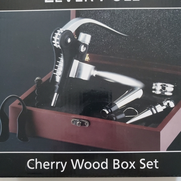 Source Unknown Kitchen Nwt Sealed Wine Opening Kit Including